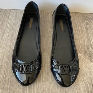 Louis Vuitton ballerina flats